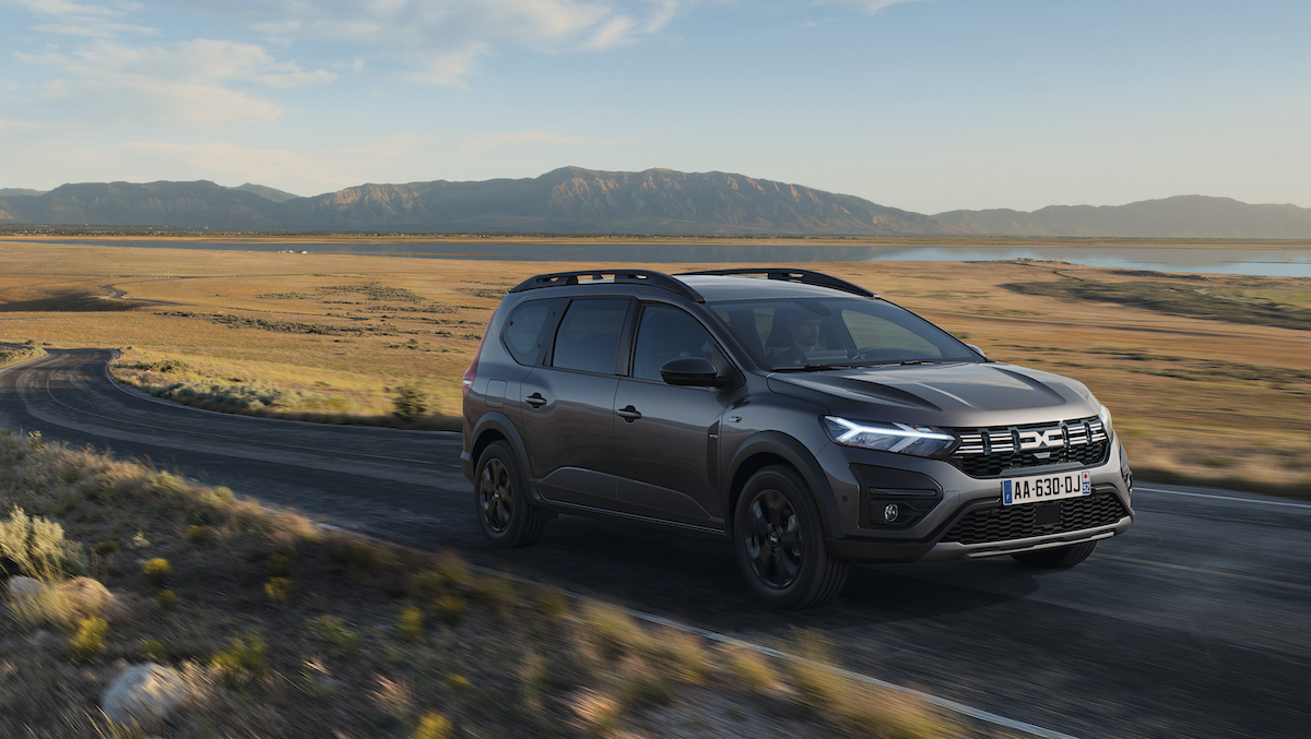 Dacia cresce in un mercato auto in calo nel 2022 Dacia cresce in un mercato auto in calo nel 2022