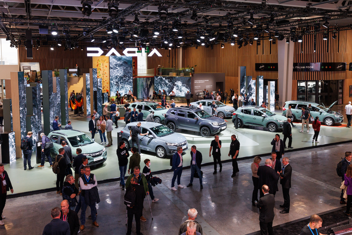 Dacia cresce in un mercato auto in calo nel 2022 Dacia cresce in un mercato auto in calo nel 2022