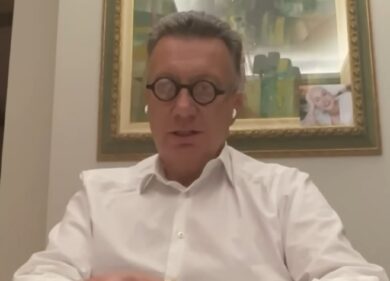 “La Russia è la mia casa, non torno”. L’architetto di Putin sfugge all’arresto