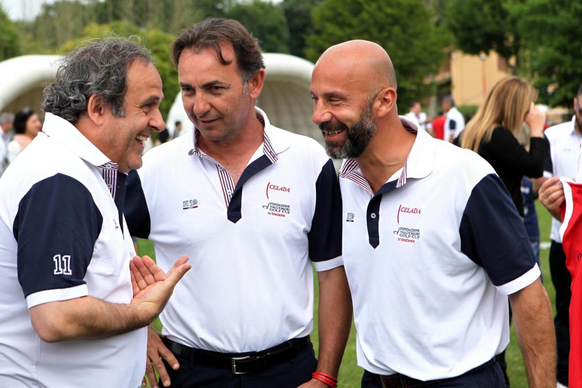 Vialli: una lezione su vita, morte, cancro, malattia e metafore giornalistiche Vialli: una lezione su vita, morte, cancro, malattia e metafore giornalistiche