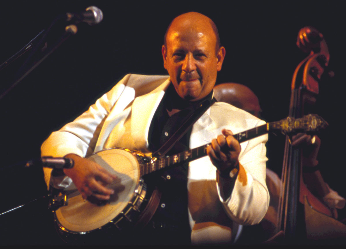Lino Patruno, il banjo, Romano Mussolini e la fine del jazz. Tutto in un libro Lino Patruno, il banjo, Romano Mussolini e la fine del jazz. Tutto in un libro