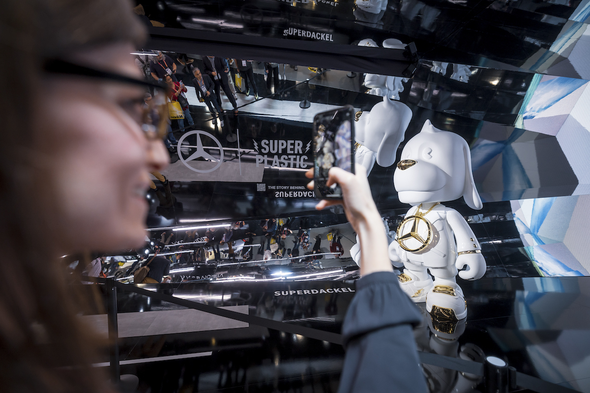 Mercedes al Ces di Las Vegas è “Tech to Desire” Mercedes al Ces di Las Vegas è “Tech to Desire”