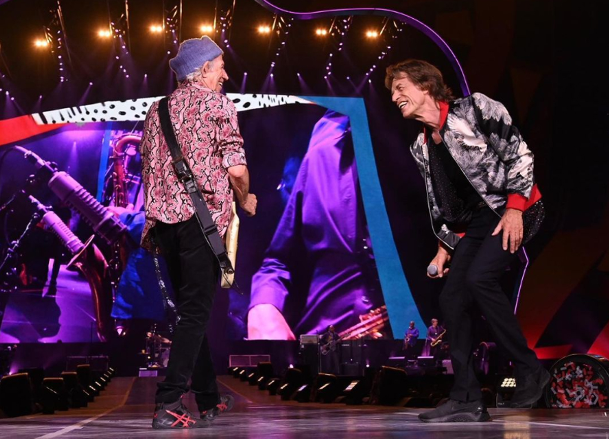 Rolling Stones e Beatles: “Clamorosa fusione tra i superstiti delle due band” Rolling Stones e Beatles: “Clamorosa fusione tra i superstiti delle due band”