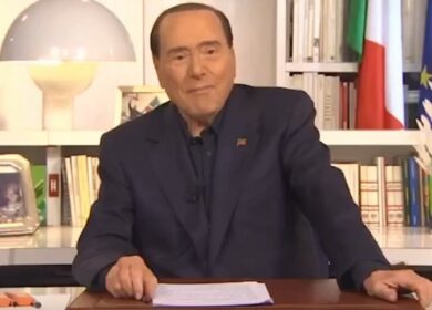 Lombardia, Berlusconi: “Avanti con Fontana e… forza Monza”. VIDEO