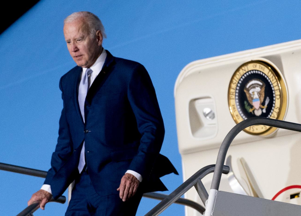 Usa, Trump: “L’Fbi perquisisca le case di Biden”. Trovati documenti segreti