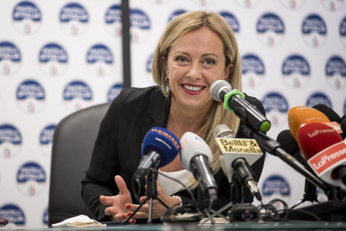 Spoils system, occhi puntati su Meloni: nominare manager o premiare la lealtà?