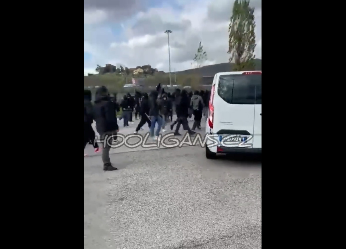 Scontri ultras, “patto” anti-romanisti. Tornano liberi due giallorossi Scontri ultras, “patto” anti-romanisti. Tornano liberi due giallorossi