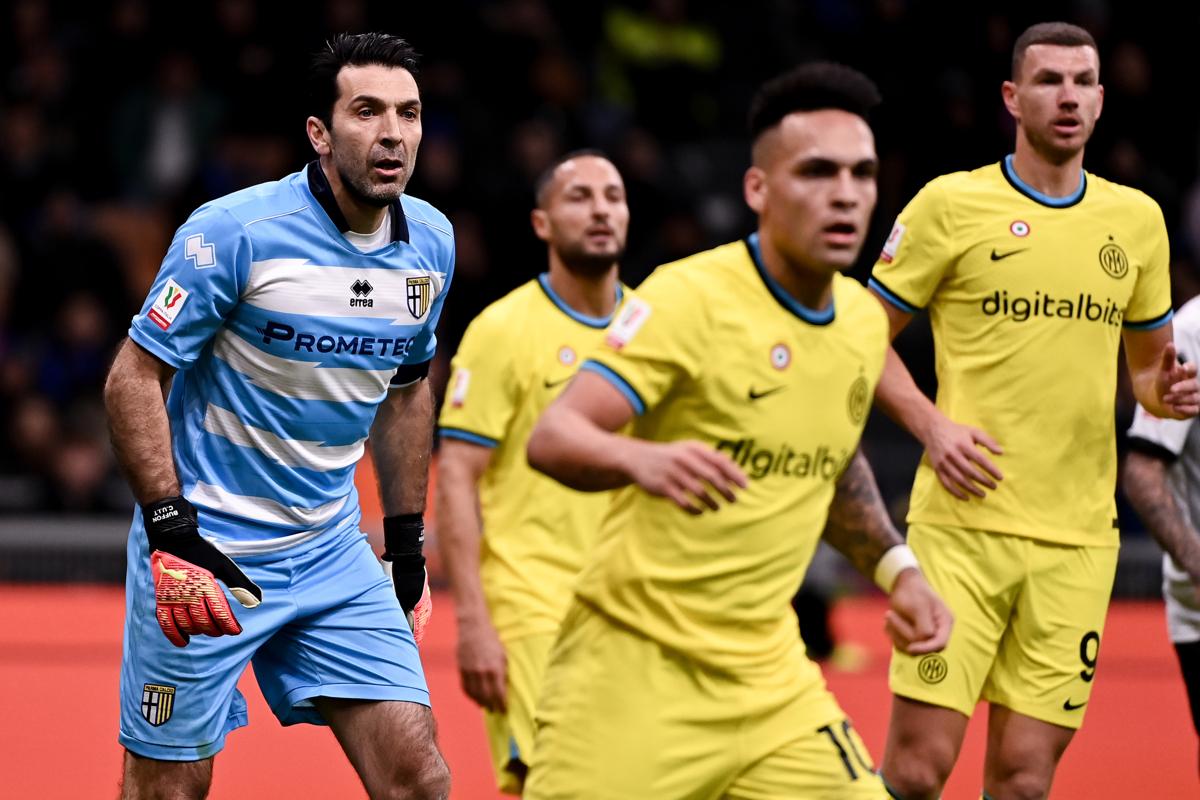 Buffon highlander: Inter-Parma, ipnotizza Dezko, re di San Siro a 45 anni Buffon highlander: Inter-Parma, ipnotizza Dezko, re di San Siro a 45 anni