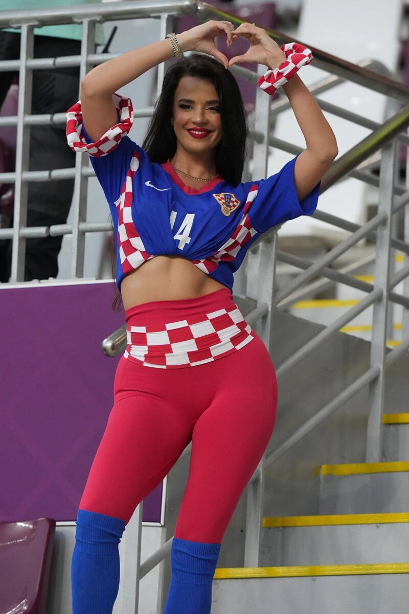 Ivana Knoll assediata dai calciatori (“Mi scrivono…). Ma lei sceglie l’NBA