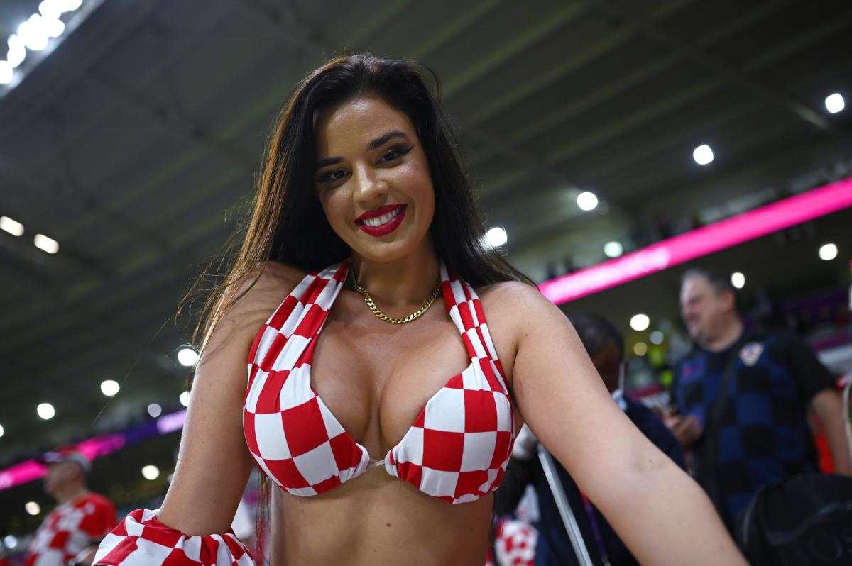 Ivana Knoll assediata dai calciatori (“Mi scrivono…). Ma lei sceglie l’NBA