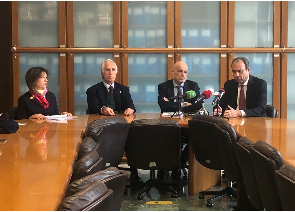 Sport, firmato protocollo tra pm e Coni contro gli abusi Sport, firmato protocollo tra pm e Coni contro gli abusi