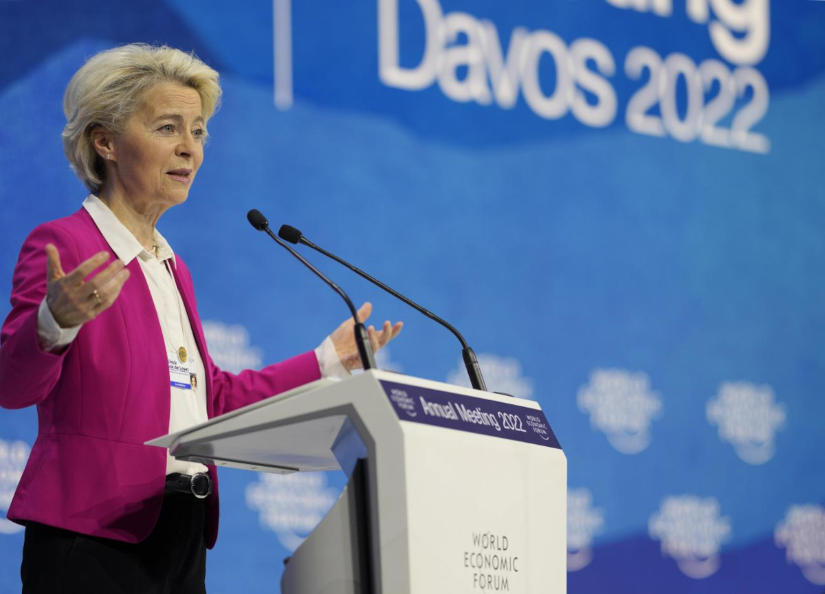 Davos, il governo no global manda solo Valditara. L’Italia “snobba” il vertice