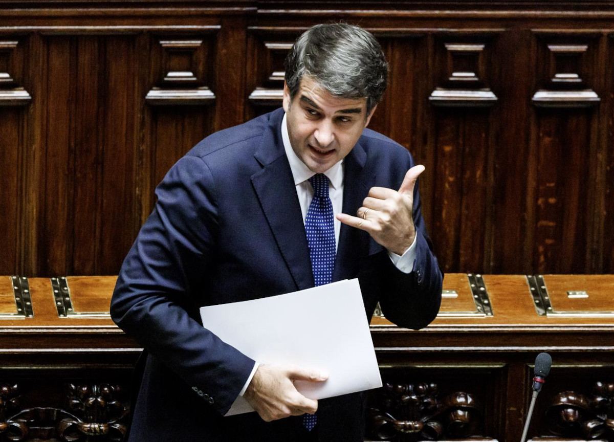 Pnrr, al via la cabina di regia: “Bisogna raggiungere 27 obiettivi per 16 mld” Pnrr, al via la cabina di regia: “Bisogna raggiungere 27 obiettivi per 16 mld”