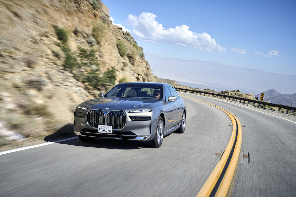 BMW Group nel 2022 raddoppia la vendita dei veicoli elettrici a livello global BMW Group nel 2022 raddoppia la vendita dei veicoli elettrici a livello global