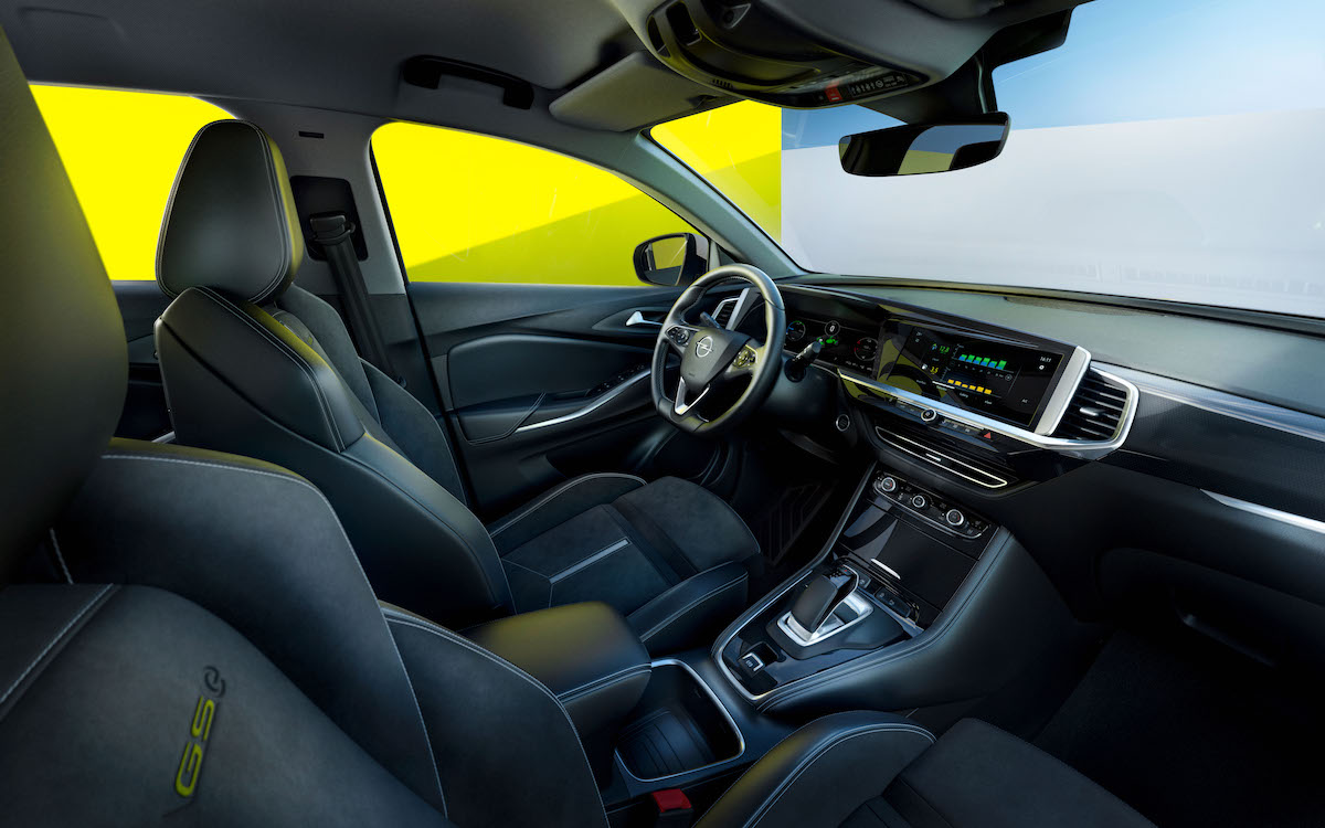 Opel Astra GSe e Grandland Gse, ordinabili in Italia: ecco quanto costano Opel Astra GSe e Grandland Gse, ordinabili in Italia: ecco quanto costano