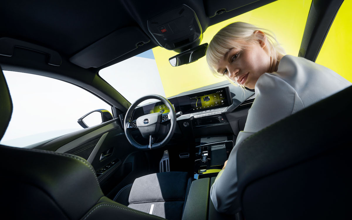 Opel Astra GSe e Grandland Gse, ordinabili in Italia: ecco quanto costano Opel Astra GSe e Grandland Gse, ordinabili in Italia: ecco quanto costano