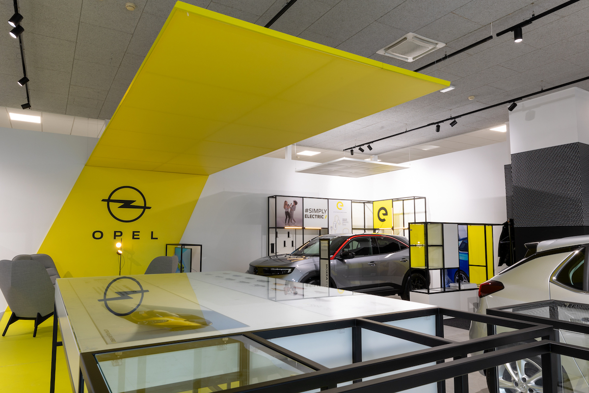Opel: svela a Milano la nuova identità di marca Opel: svela a Milano la nuova identità di marca