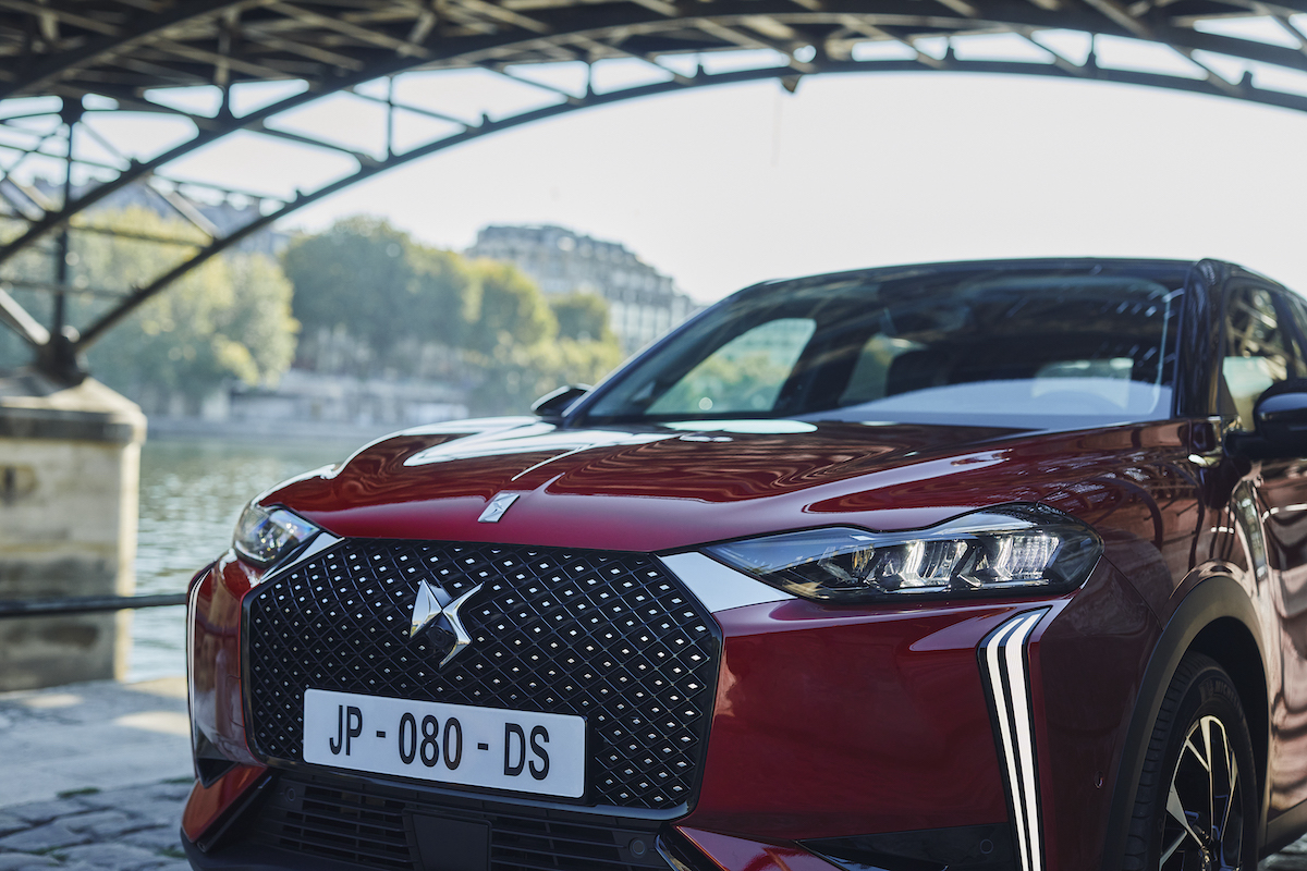 Nuova Ds 3, la raffinatezza si fa elettrica Nuova Ds 3, la raffinatezza si fa elettrica
