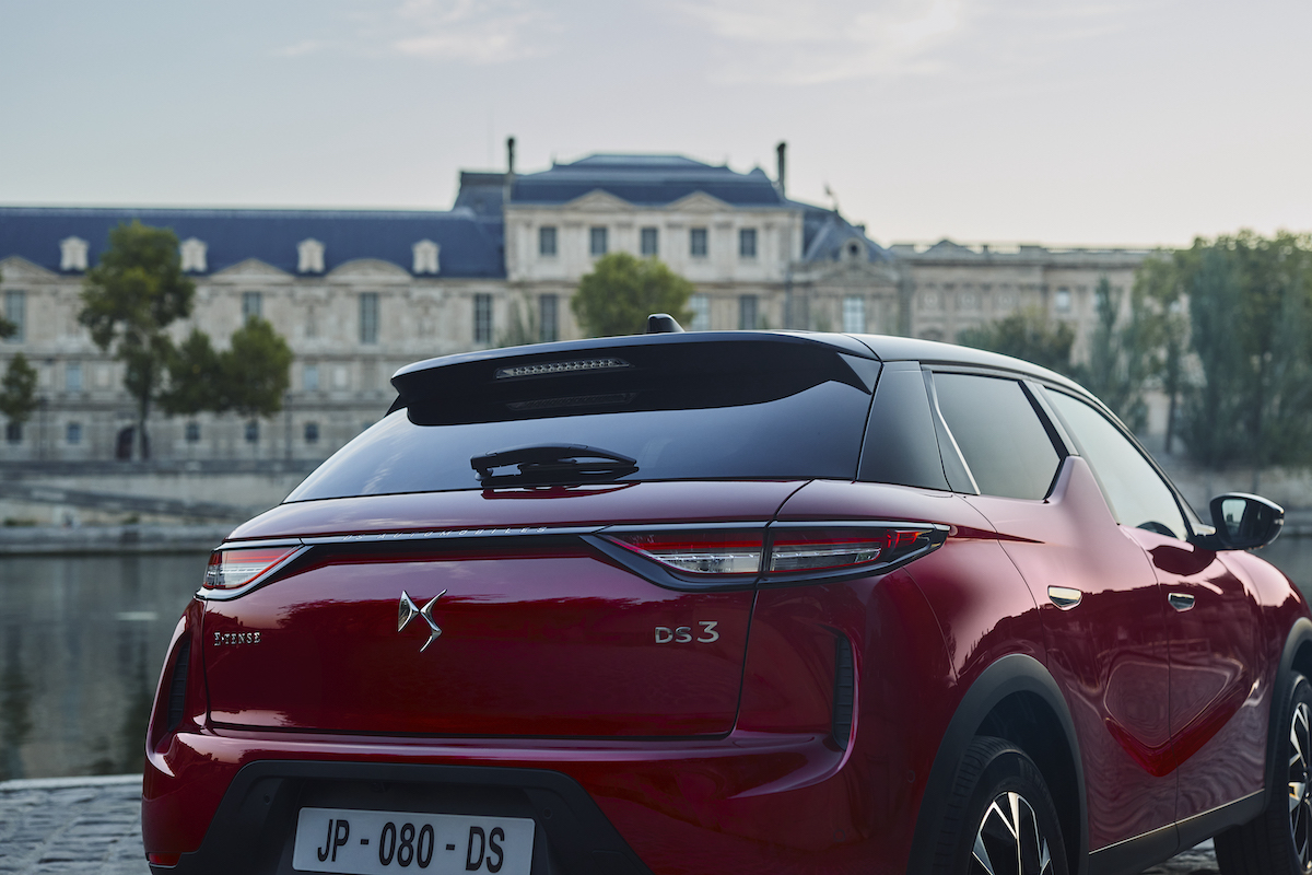 Nuova Ds 3, la raffinatezza si fa elettrica Nuova Ds 3, la raffinatezza si fa elettrica
