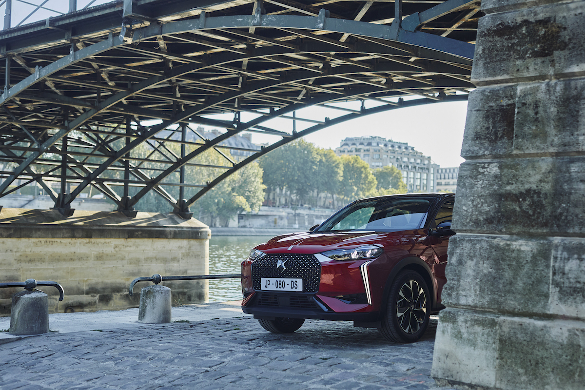 Nuova Ds 3, la raffinatezza si fa elettrica Nuova Ds 3, la raffinatezza si fa elettrica