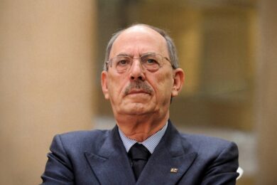 Libero in utile con i fondi pubblici. E Angelucci vuole la Verità di Belpietro