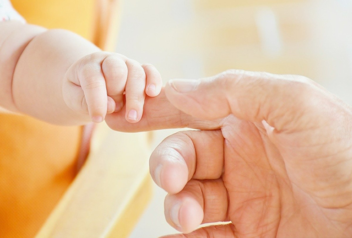 Evento più unico che raro a Napoli, mamma e figlia partoriscono insieme Evento più unico che raro a Napoli, mamma e figlia partoriscono insieme