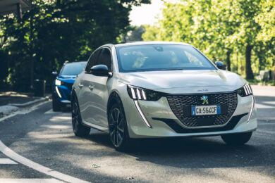 Peugeot è leader nelle auto 100% elettrico del segmento B in Europa e Italia