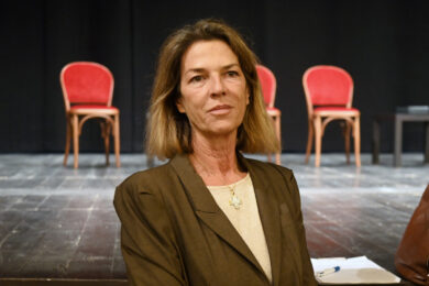 Dal litigio con la Meloni agli insulti sul web. Chi è Claudia Fusani – VIDEO