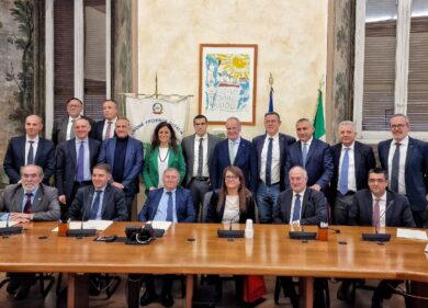 Province, torna l’elezione diretta dei consigli e dei presidenti. Svolta