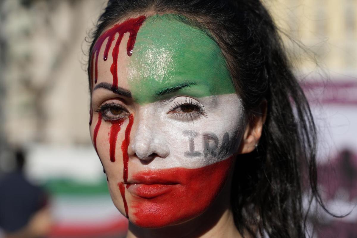 Terrorismo, droga e stupri: “Non solo Iran, i Pasdaran minacciano anche l’Ue” Terrorismo, droga e stupri: “Non solo Iran, i Pasdaran minacciano anche l’Ue”