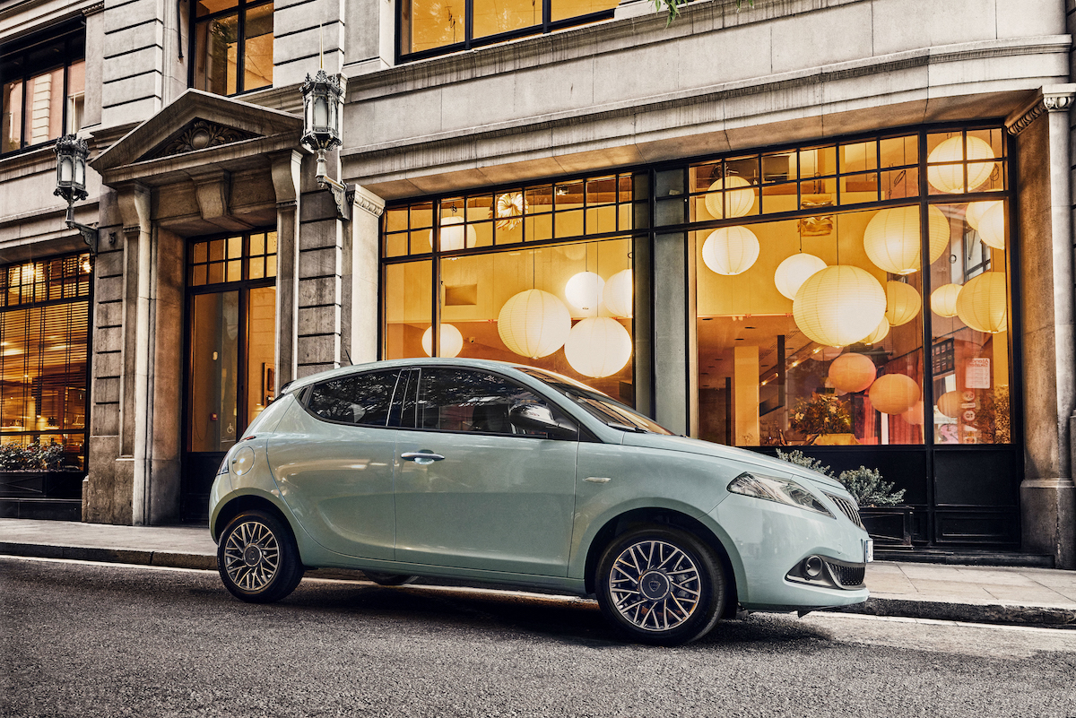 Nuova Lancia Ypsilon sempre più elegante e tecnologica Nuova Lancia Ypsilon sempre più elegante e tecnologica