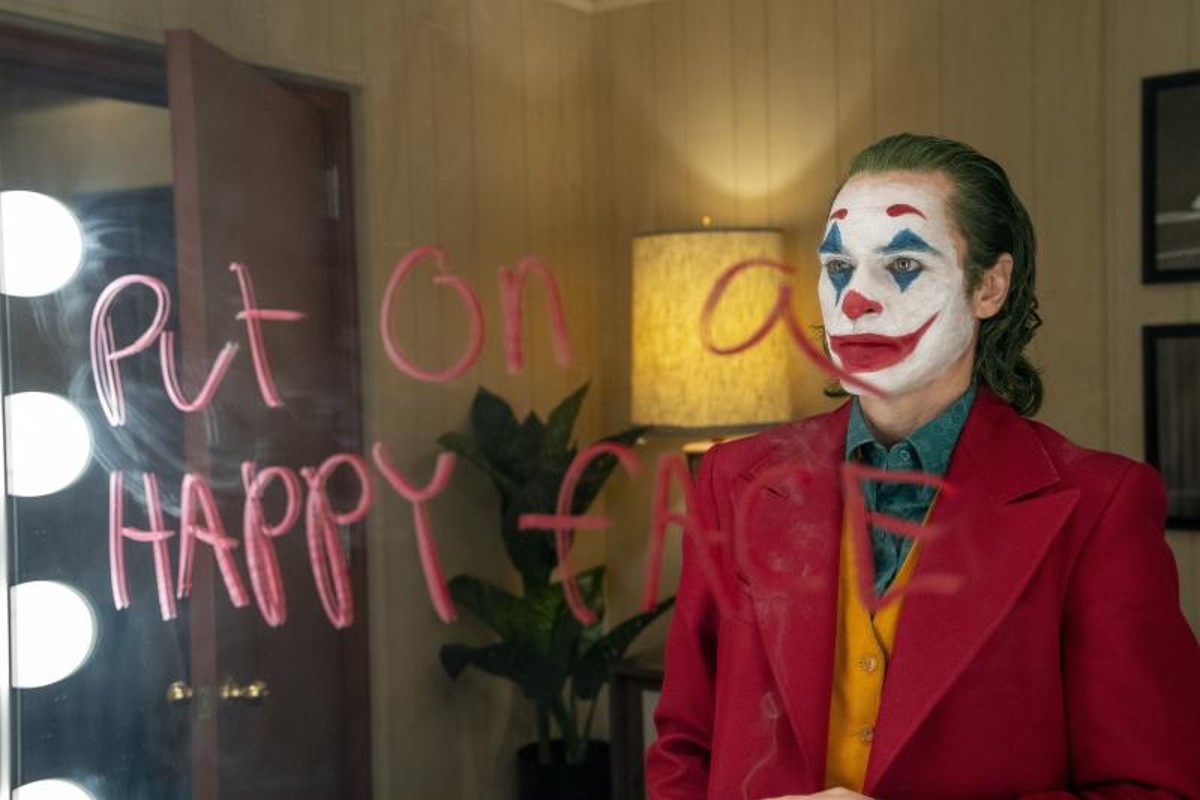 Messina Denaro, anche il poster di Joker nel covo del boss Messina Denaro, anche il poster di Joker nel covo del boss