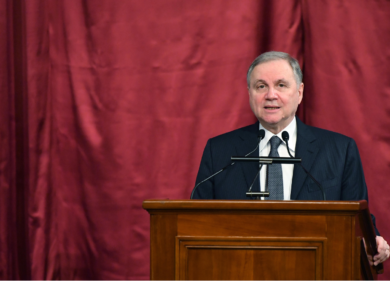 Tassi, Visco: “No allarmismi sui rialzi”. Inflazione Usa giù, sale l’ottimismo