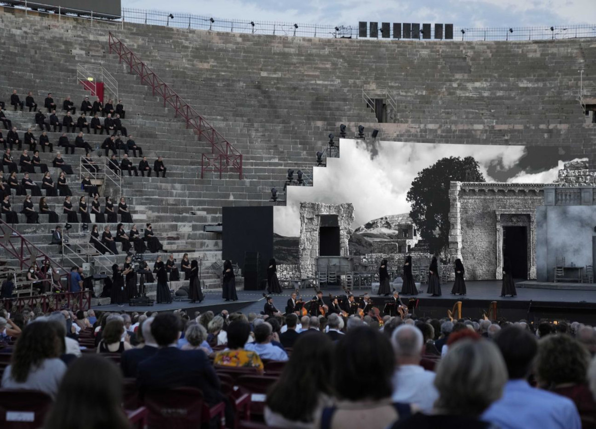 “Danni irreversibili all’Arena di Verona”. L’anfiteatro chiude, ecco perchè “Danni irreversibili all’Arena di Verona”. L’anfiteatro chiude, ecco perchè