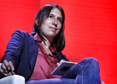 Boschi contro Schlein, guerra tra zarine: vince ancora l’usato sicuro della Sx