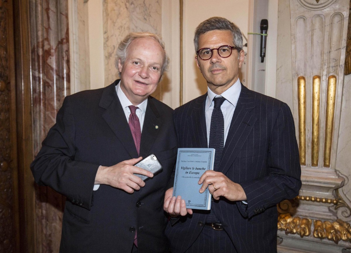 Galleria foto '“Il futuro delle banche”, il nuovo libro di Stefano Lucchini e Andrea Zoppini' - foto 1