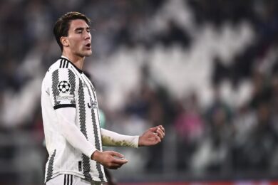 Juventus: altri 15 punti di penalizzazione per gli stipendi, ultima in serie A