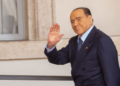 Dritto e Rovescio, ospiti stasera: Berlusconi, come deve cambiare la Giustizia