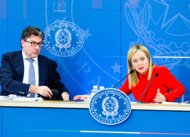 Il governo umilia due volte i bambini senza un genitore e se ne frega