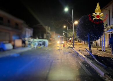 Tragedia a Roma, incidente fatale per 5 ragazzi: tutti tra i 17 e i 22 anni
