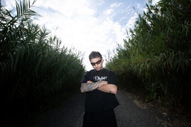 Mostro pubblica il disco The Illest, Vol. III, feat con Emis Killa