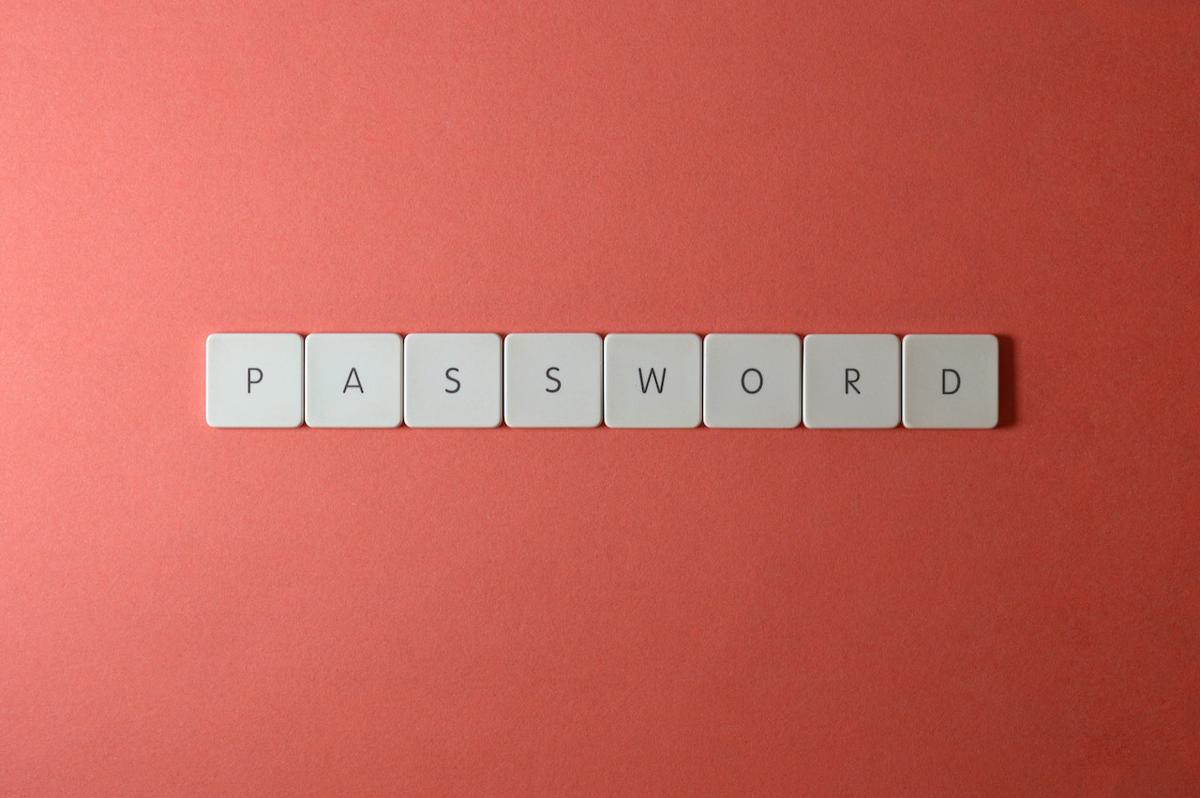 Come creare e ricordare password sicure Come creare e ricordare password sicure