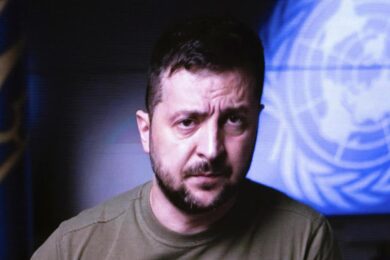 Zelensky a Sanremo? La sua sovraesposizione rischia di nuocere all’Ucraina