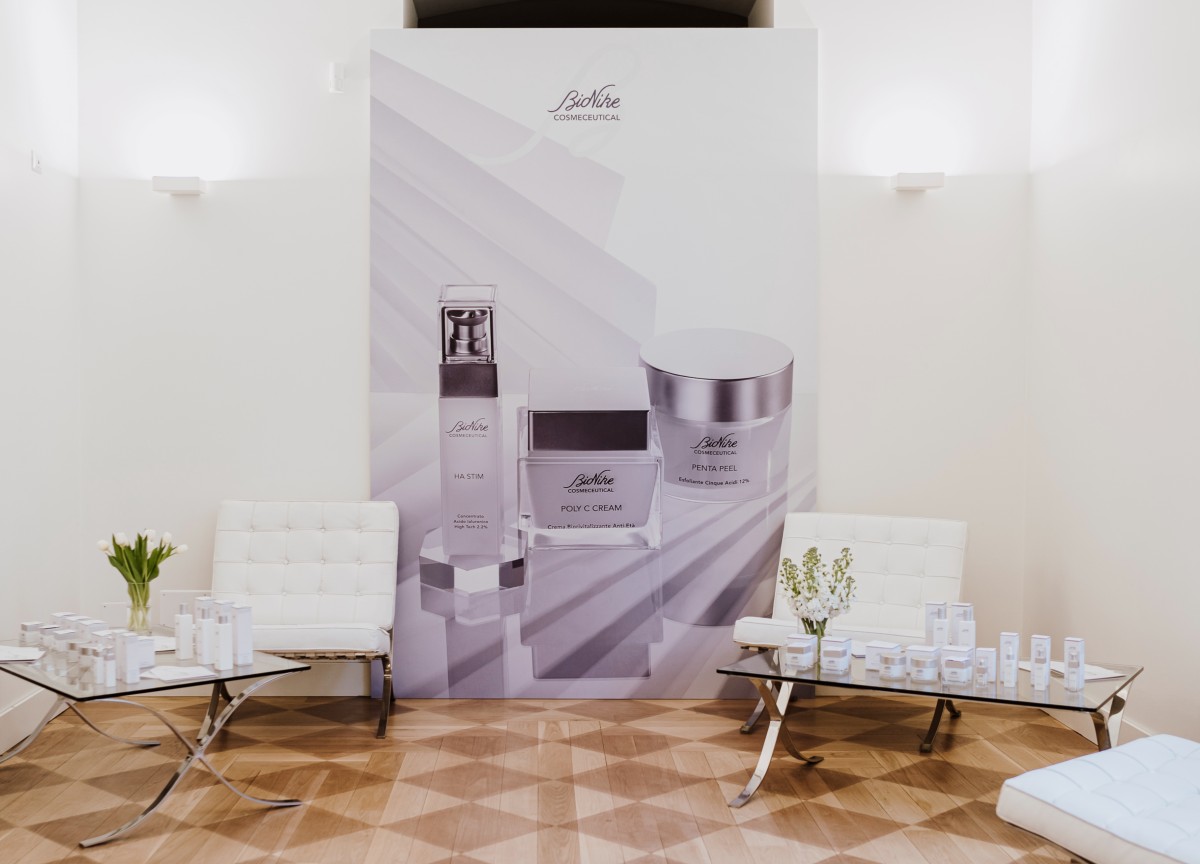 BioNike, nasce la nuova linea antietà Cosmeceutical BioNike, nasce la nuova linea antietà Cosmeceutical