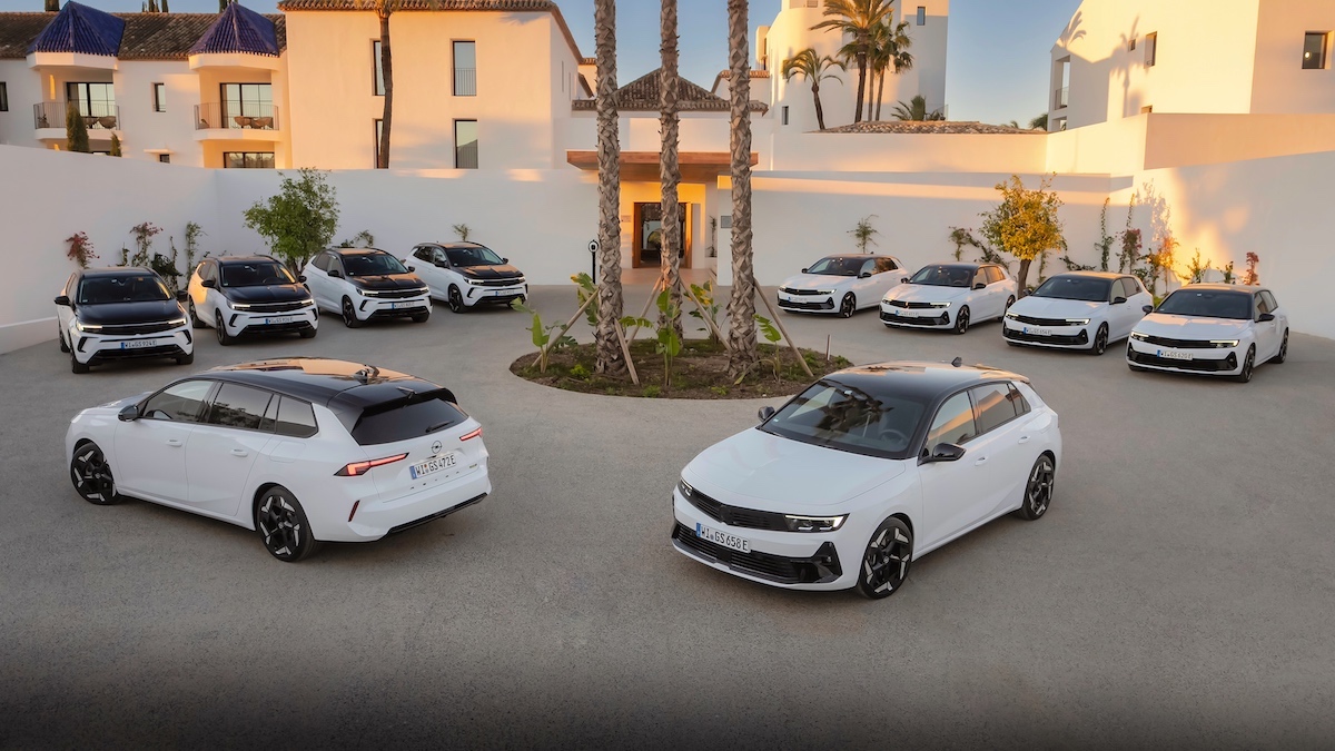 La storica sportività Opel GSe è ora ibrida plug-in