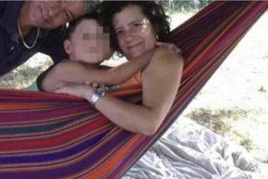 Brescia, donna uccide il marito a coltellate davanti al figlio 15enne