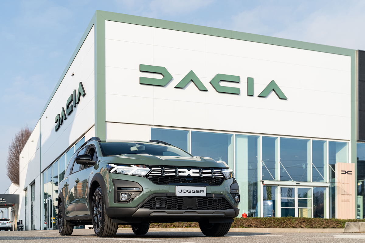 Dacia cresce del 9% in un mercato in crisi Dacia cresce del 9% in un mercato in crisi