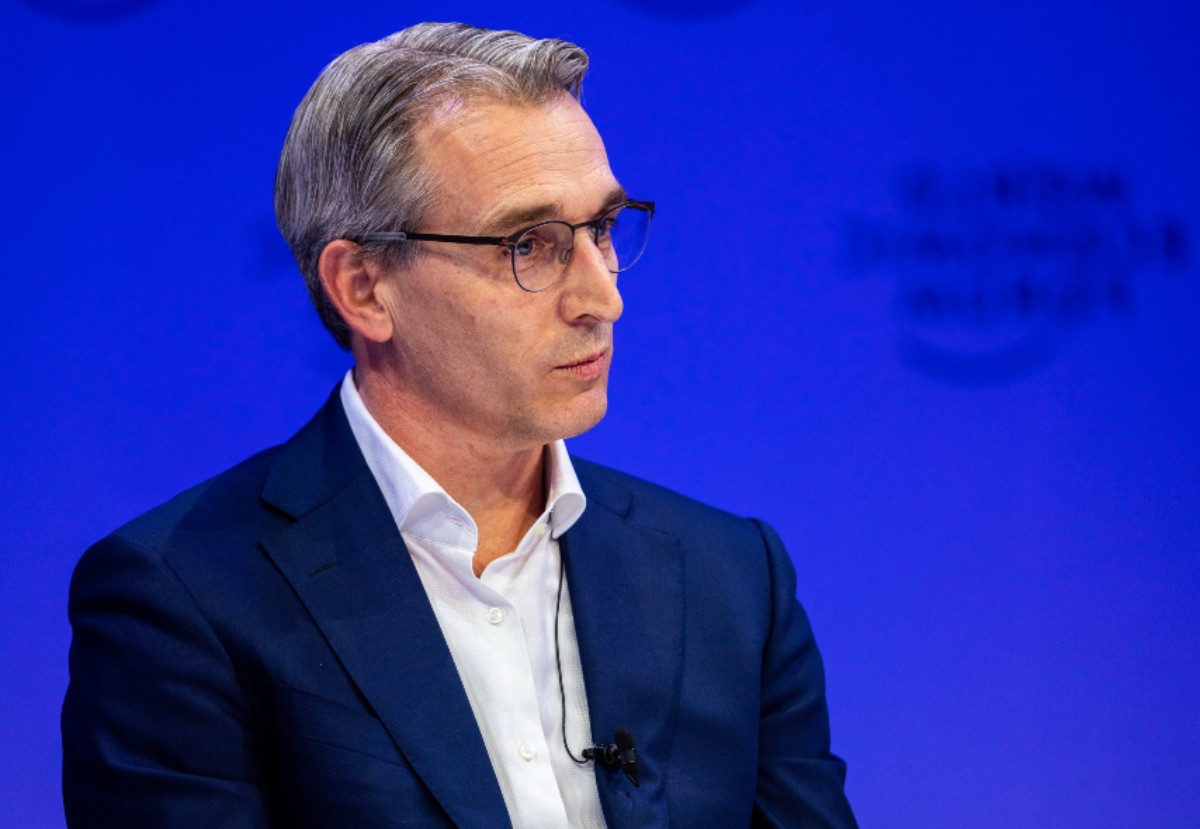 Philips, nuova sforbiciata in arrivo: fuori 6.000 dipendenti entro il 2025 Philips, nuova sforbiciata in arrivo: fuori 6.000 dipendenti entro il 2025