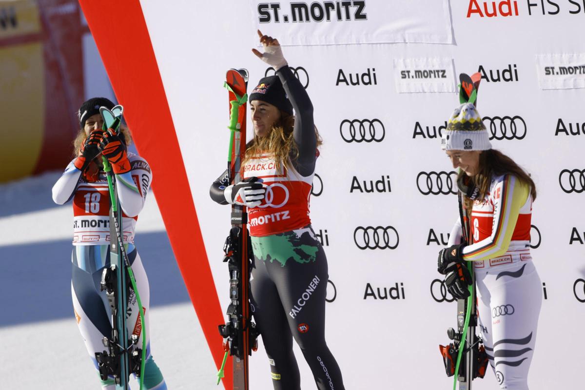 Sofia Goggia in bikini (foto): mare e relax prima dei Mondiali di sci