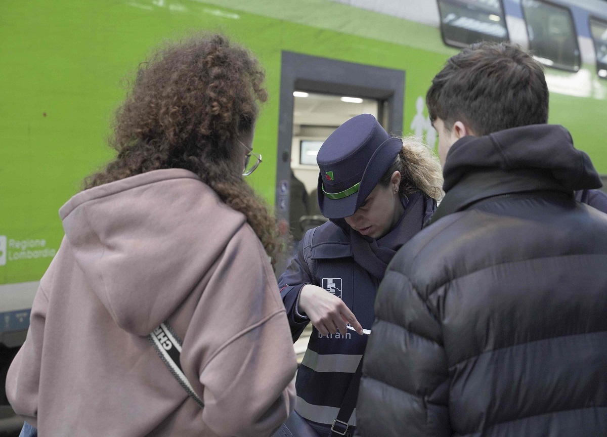 Trenord, altri 35 operatori per i controlli nelle stazioni Trenord, altri 35 operatori per i controlli nelle stazioni